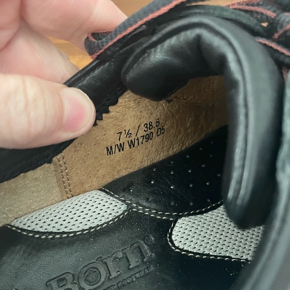 Vintage Born Black and Burgundy Leather Bowling Shoes - Picture 8 of 9